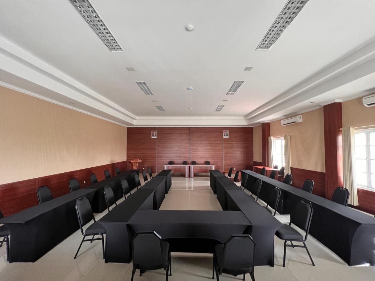 Dahung Le Semar Hotel Karawaci מראה חיצוני תמונה