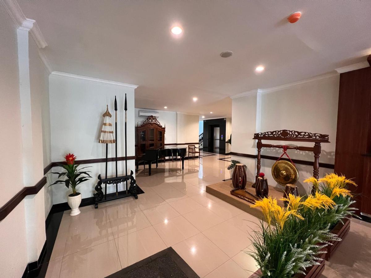 Dahung Le Semar Hotel Karawaci מראה חיצוני תמונה