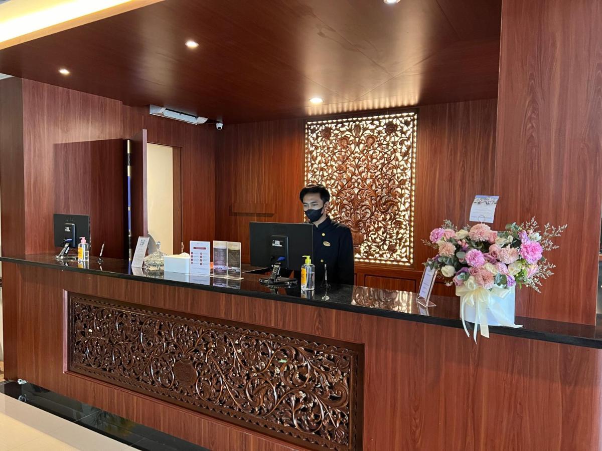 Dahung Le Semar Hotel Karawaci מראה חיצוני תמונה